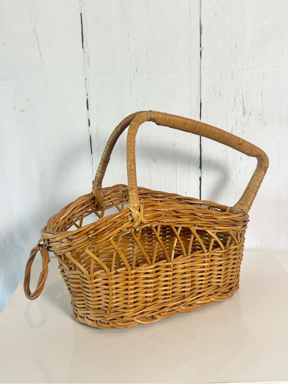 Vintage Wicker Wine Bottle Holder Basket Pourer Caddy French Country